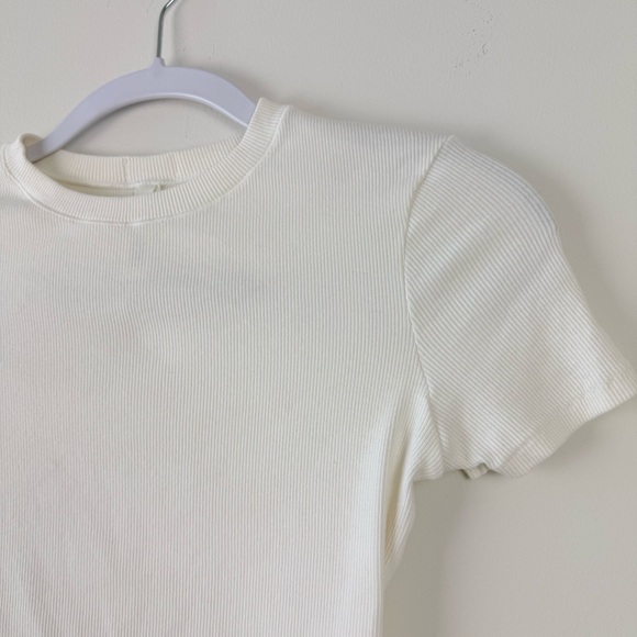Skims White Ribbed Baby Tee - Picture 2 of 6
